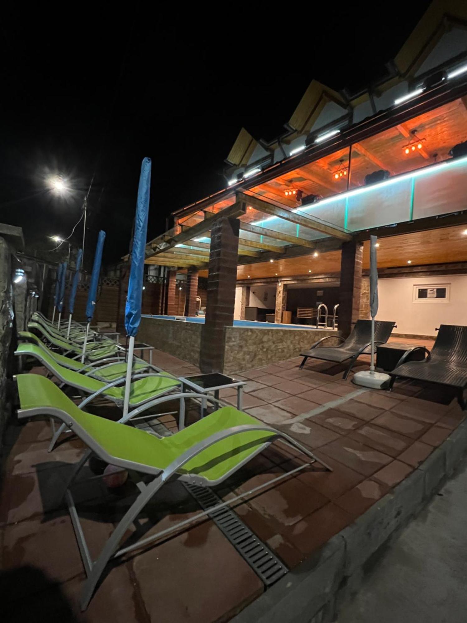 Gasthaus Casa Kugler Anina Luaran gambar