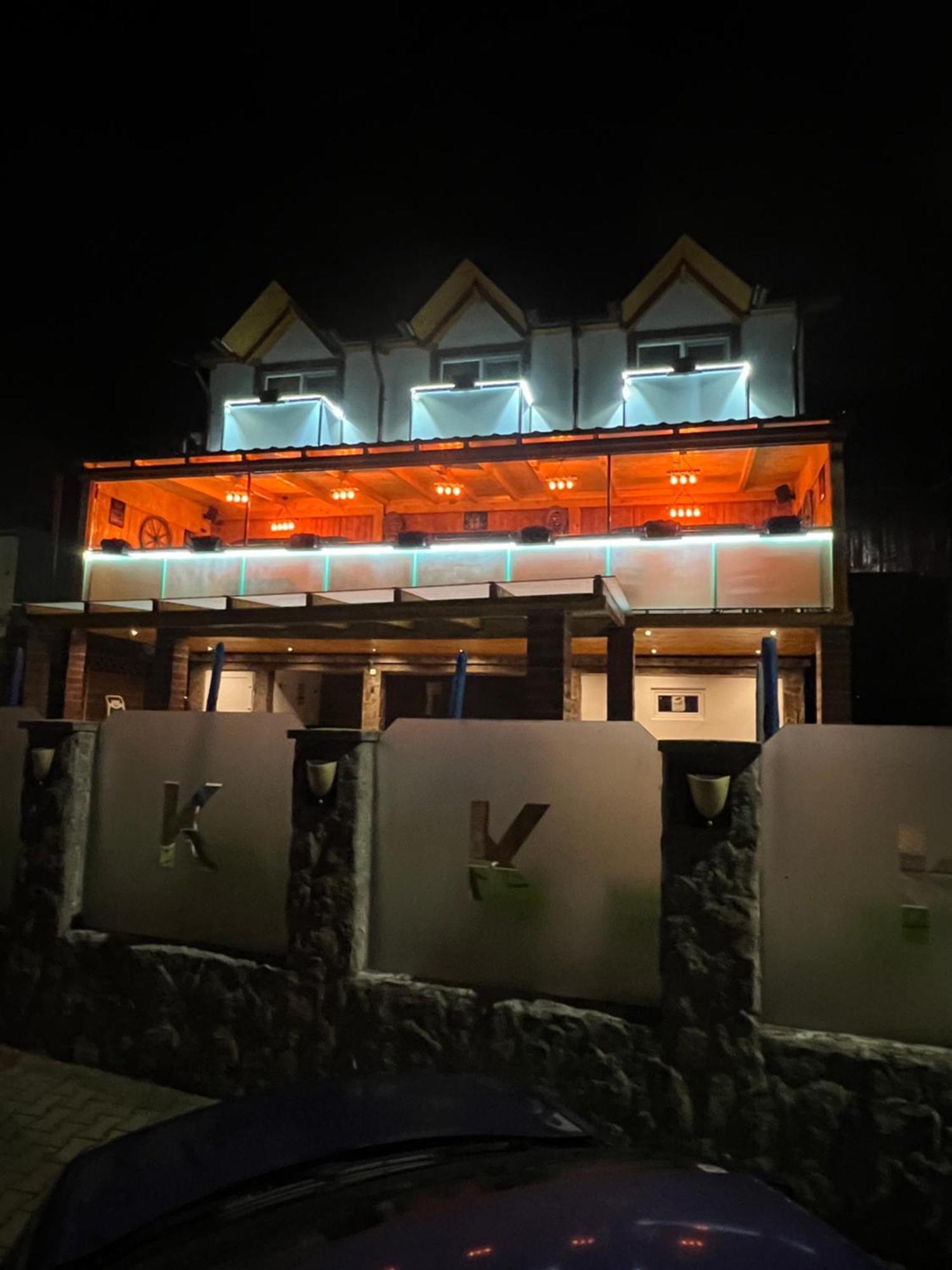 Gasthaus Casa Kugler Anina Luaran gambar