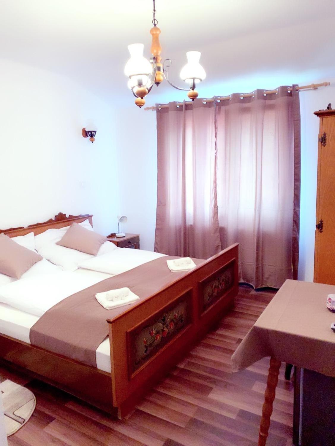 Gasthaus Casa Kugler Anina Luaran gambar
