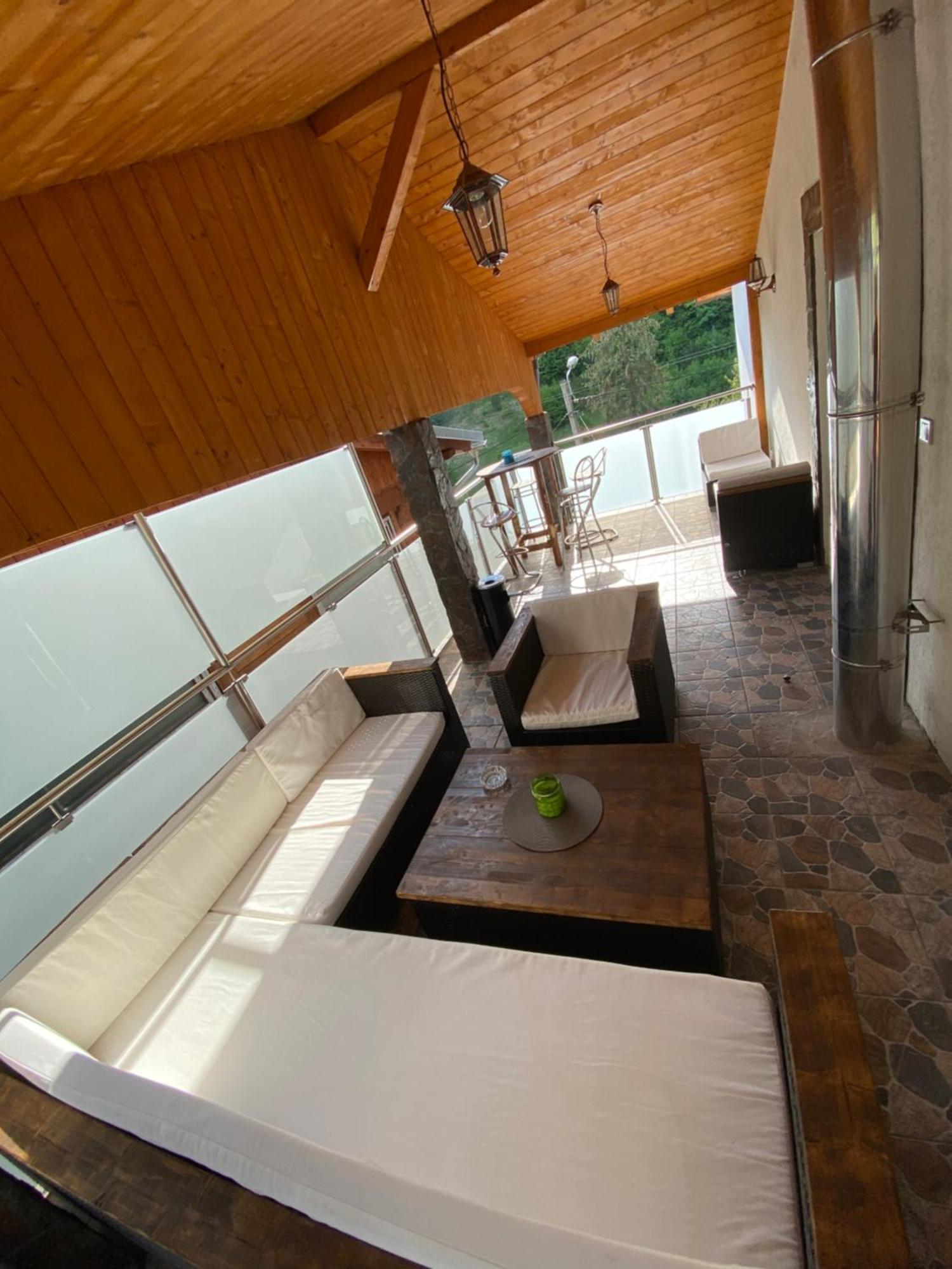 Gasthaus Casa Kugler Anina Luaran gambar